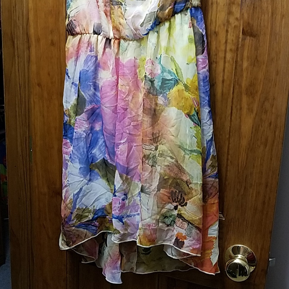 Dress - Picture 2 of 4